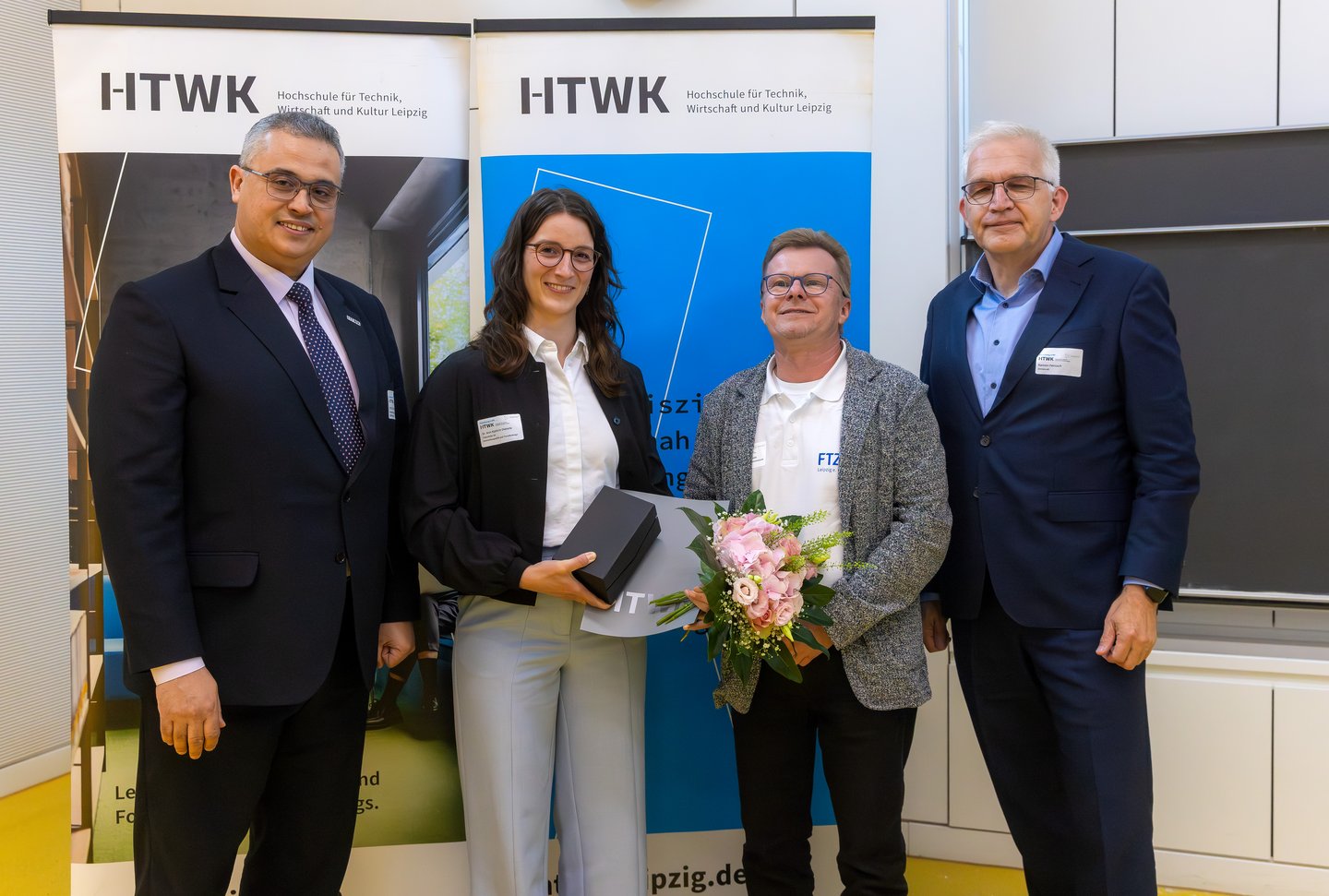 Dissertationspreis 2026 Gruppenfoto bei der Preisverleihung