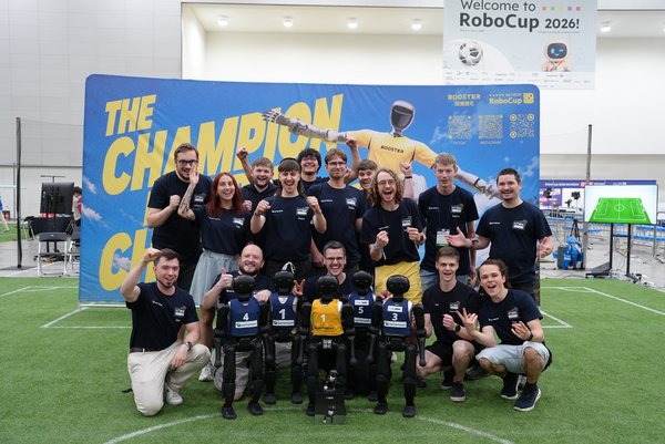 Gruppenbild mit Menschen und Robotern